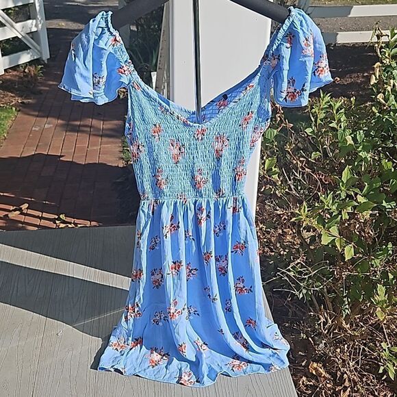 RUE 21 COLD SHOULDER FLORAL MIDI DRESS - Picture 7 of 8